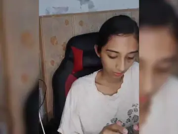 Bongacams Nude Webcam of AlinaPopy
