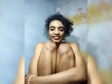 Bongacams Free Live Porn of Shanya12
