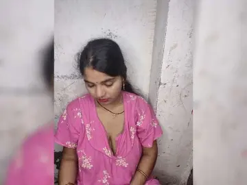 Bongacams Watch Live Sex Cams of Tunnidelhi