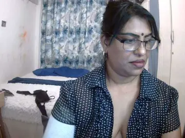 Bongacams Adult Video Chat of indiandelight001