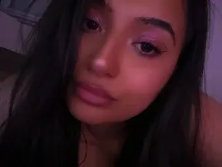 Streamate Nude Webcam of KiraMoonX