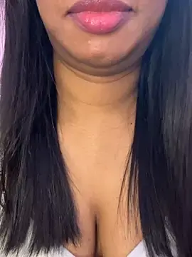 Stripchat Adult Webcam of Tamil_Maaya