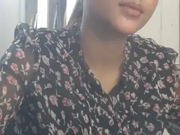 Stripchat Free Live Porn of NancyRuvi