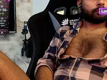 Stripchat Live Sex Cam of SilverShade3