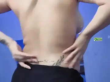Stripchat Live Sex Cam of Royal_girl_1