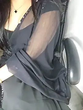 Stripchat Live Porn of aliyaah_singh
