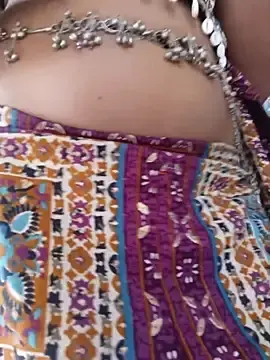 Stripchat Sex Cam of Parinaaz18