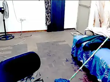 Stripchat Watch Live Sex Cams of Indiancatz2