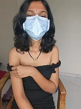Stripchat Watch Live Sex Cams of Shivani2002