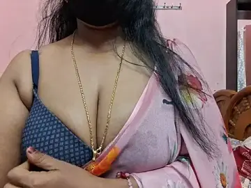 Stripchat Sex Cam of yamini_sexy