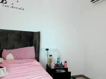 Stripchat Free Live Porn of YasminQueen001