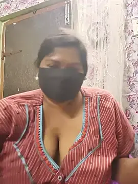 Stripchat Live Porn of Liyaa_24