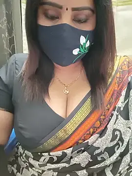 Stripchat Live Sex of Queenflowerr