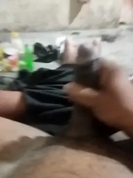 Stripchat Free Porn Cam of BigFeet96