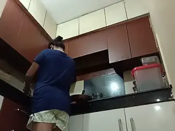 Stripchat Free Live Porn of YourDesi_Laila_
