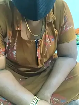 Stripchat Free Porn Cam of MaaliiiPonuTamil