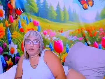 Stripchat Free Porn Cam of indianroxy